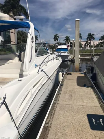 801  River Point  DR, Naples, FL 34102