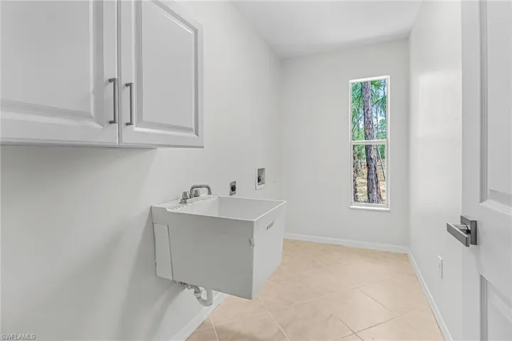 4367  18th NE ST, Naples, FL 34120