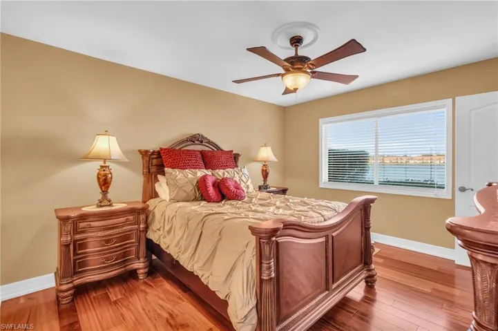 7794  Emerald  CIR, Naples, FL 34109