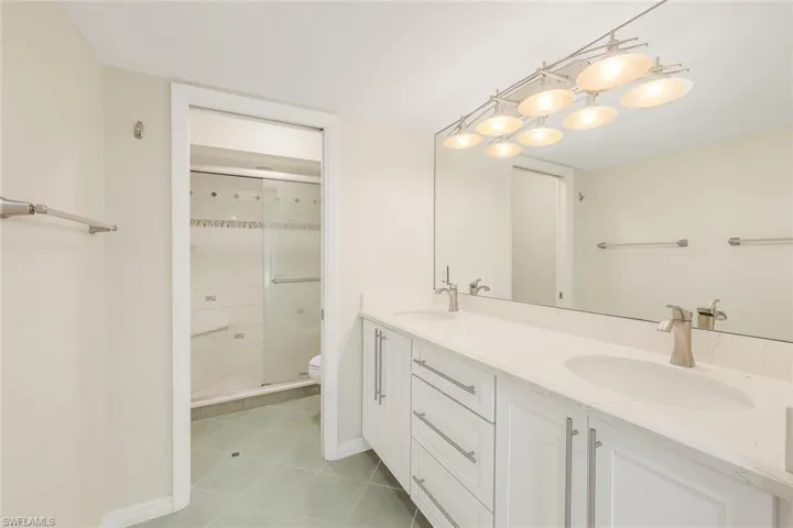 Primary Suite- Bath with Dual Sinks, Nickel Hardware, Lighting Fixtures