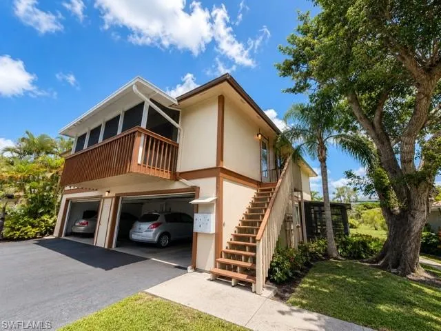 3355 Royal Canadian Trce 4, Fort Myers, Florida 33907