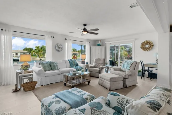 Living room with ceiling fan