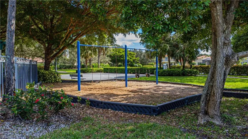 2057 Isla De Palma Cir, Naples Fl 34119