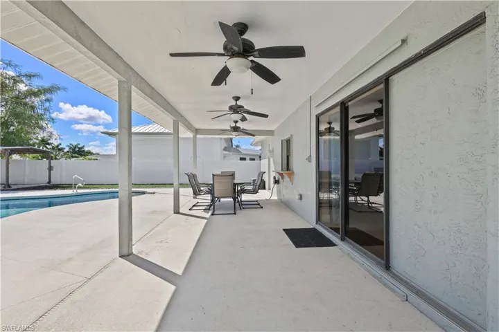 4115 SE 10th  PL, Cape Coral, FL 33904