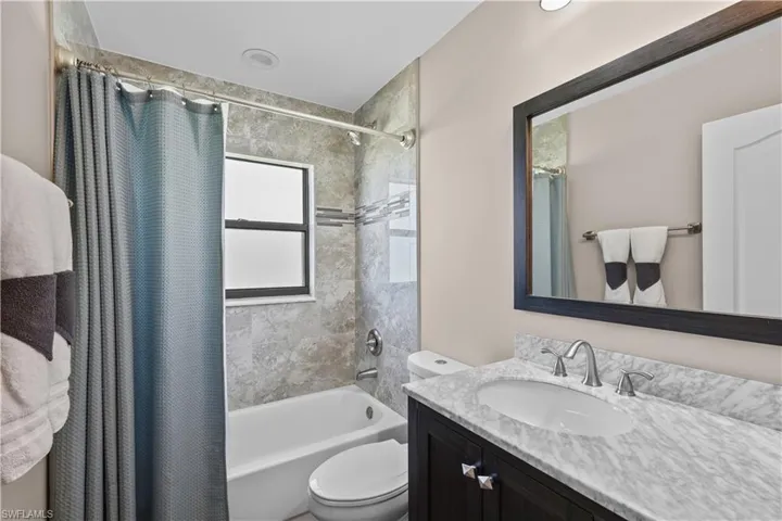 4115 SE 10th  PL, Cape Coral, FL 33904