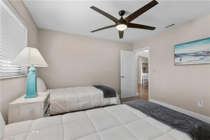 4115 SE 10th  PL, Cape Coral, FL 33904