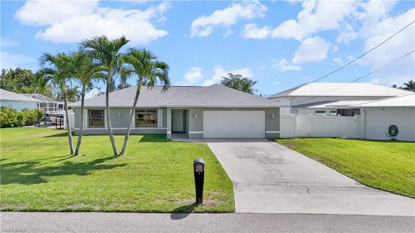 4115 SE 10th  PL, Cape Coral, FL 33904