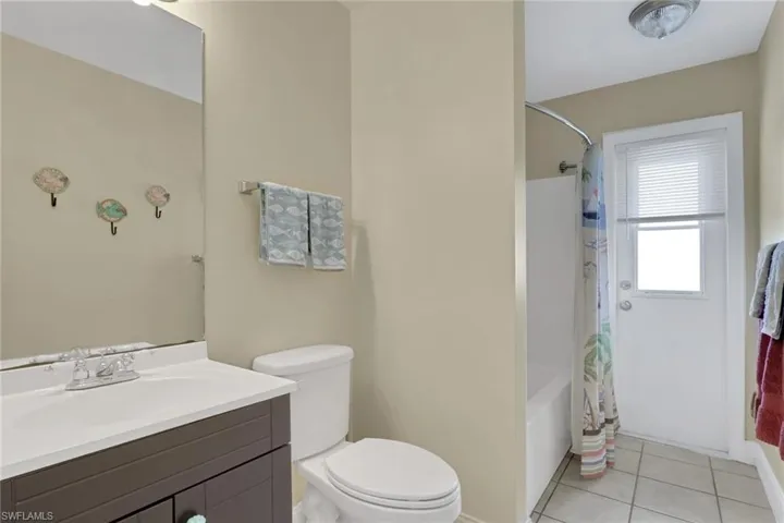 2302 Sw 27th Ter, Cape Coral, Florida 33914