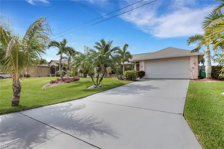 2302 Sw 27th Ter, Cape Coral, Florida 33914