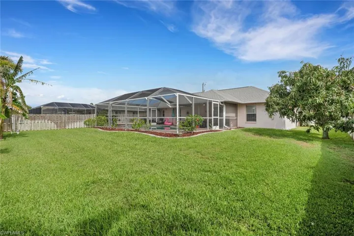 2302 Sw 27th Ter, Cape Coral, Florida 33914