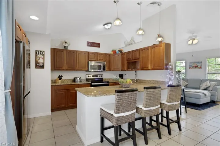2302 Sw 27th Ter, Cape Coral, Florida 33914