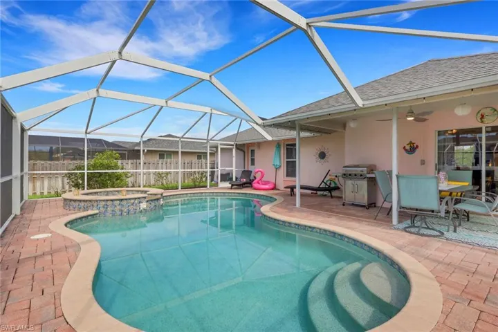 2302 Sw 27th Ter, Cape Coral, Florida 33914