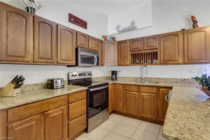 2302 Sw 27th Ter, Cape Coral, Florida 33914
