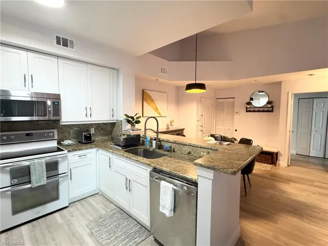 1190 Reserve Way 304, Naples, Florida 34105
