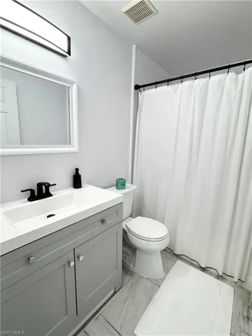 1190 Reserve Way 304, Naples, Florida 34105