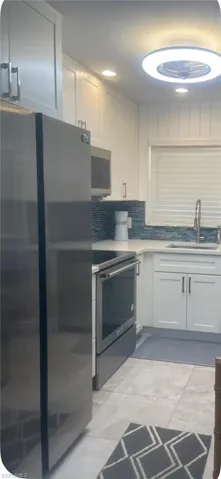 200 Turtle Lake Ct 309, Naples, Florida 34105