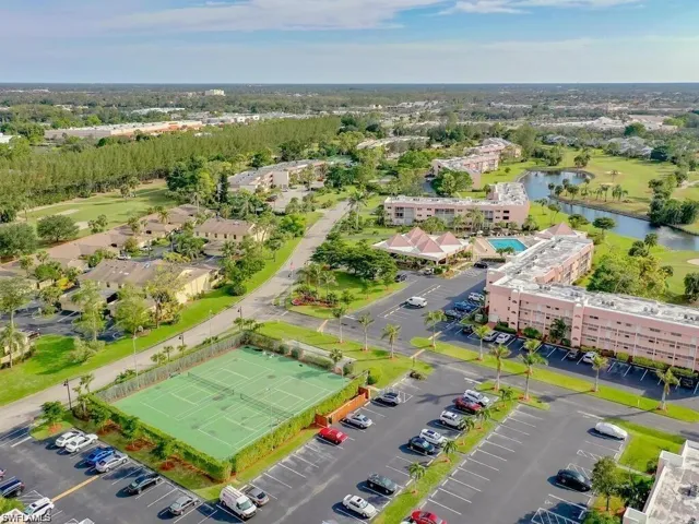 200 Turtle Lake Ct 309, Naples, Florida 34105