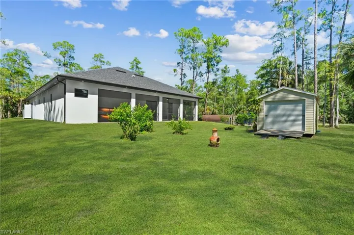 106 18th Ave Ne, Naples, Florida 34120