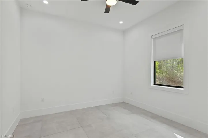 106 18th Ave Ne, Naples, Florida 34120