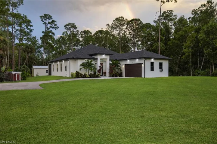 106 18th Ave Ne, Naples, Florida 34120