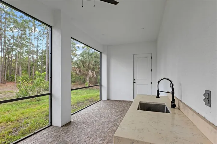 106 18th Ave Ne, Naples, Florida 34120