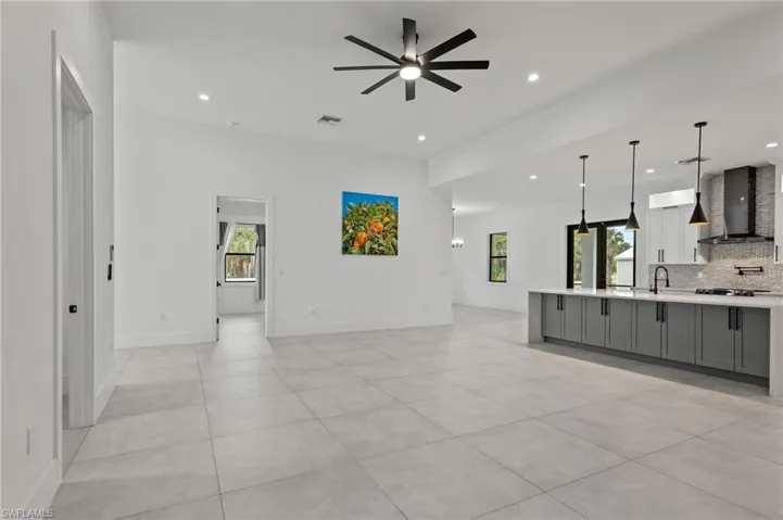 106 18th Ave Ne, Naples, Florida 34120