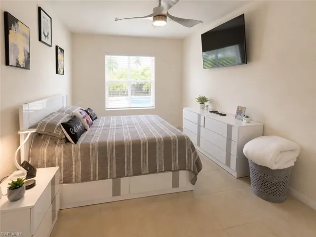 1702 Embers Pkwy W, Cape Coral, Florida 33993