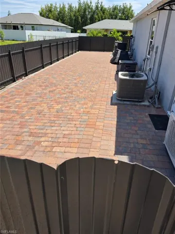 1702 Embers Pkwy W, Cape Coral, Florida 33993