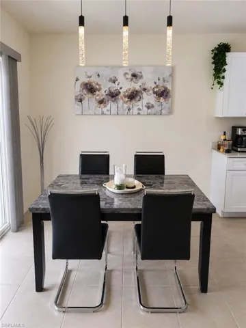1702 Embers Pkwy W, Cape Coral, Florida 33993