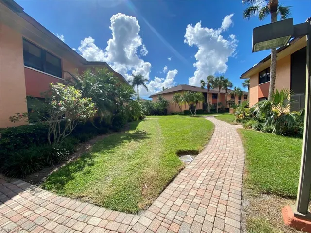 1516  Mainsail  DR, Naples, FL 34114