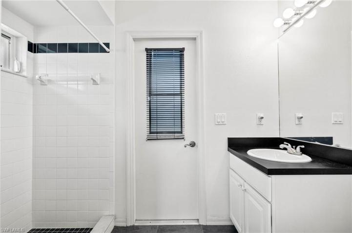 Guest/Pool Bathroom 4