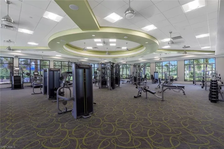 7627 Jacaranda LN, NAPLES FL 34114