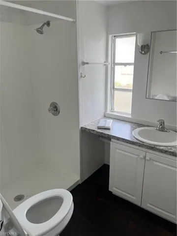 275  Ellis  ST, North Fort Myers, FL 33903