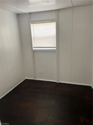 275  Ellis  ST, North Fort Myers, FL 33903
