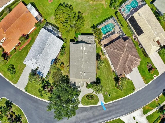 7539  Berkshire Pines  DR, Naples, FL 34104