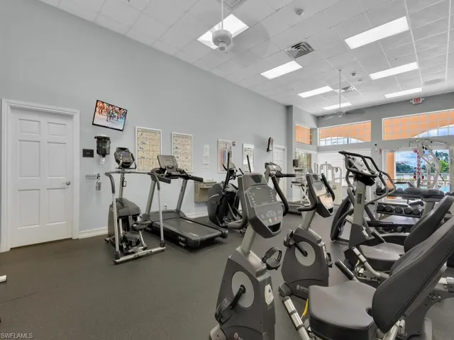 7539  Berkshire Pines  DR, Naples, FL 34104