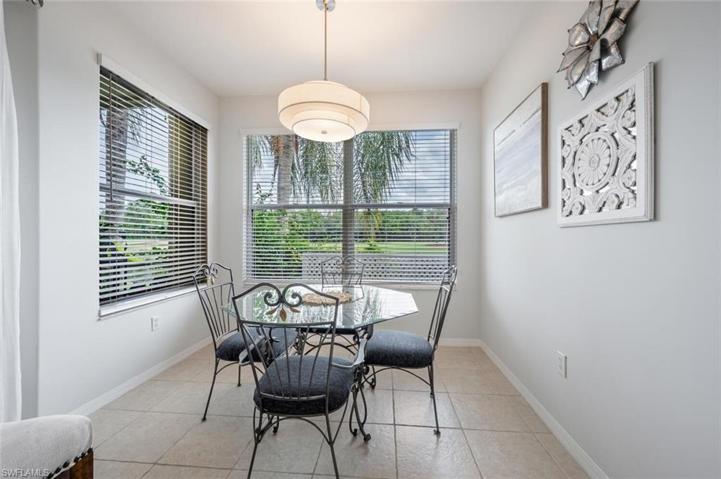 Kitchen Dinette