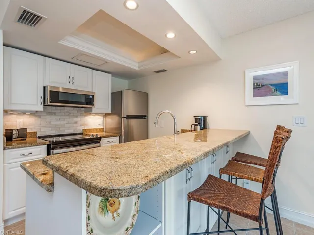 7  Bob O Link  CT, Naples, FL 34105
