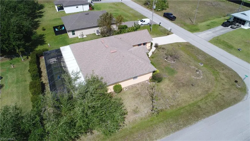 Birds eye view of property
