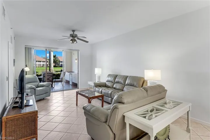 LIVING ROOM LOOKING TO THE LANAI