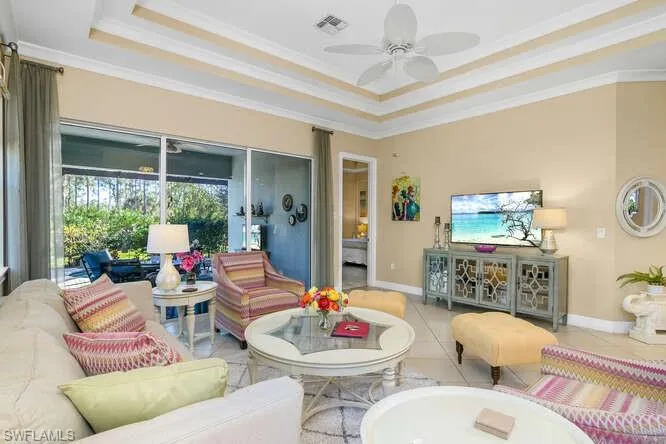 High Ceilings and lots of Natural light.