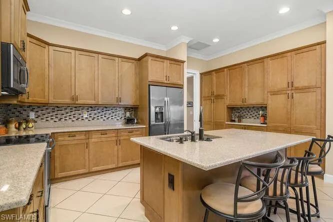 Lots of counter and cabinet space.