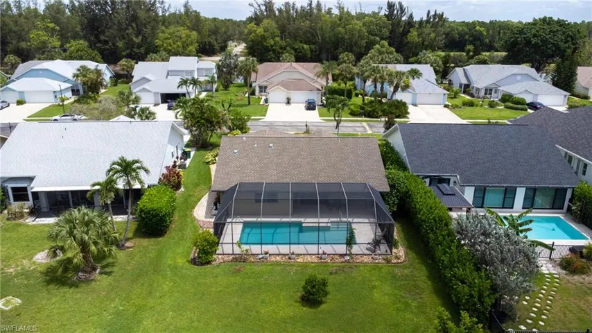 1348  Monarch  CIR, Naples, FL 34116