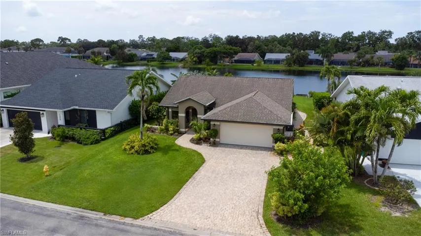 1348  Monarch  CIR, Naples, FL 34116