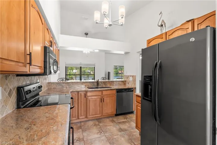1348  Monarch  CIR, Naples, FL 34116
