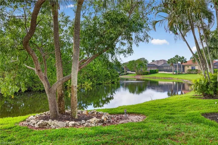 8923 Dartmoor Way, Fort Myers, Florida 33908