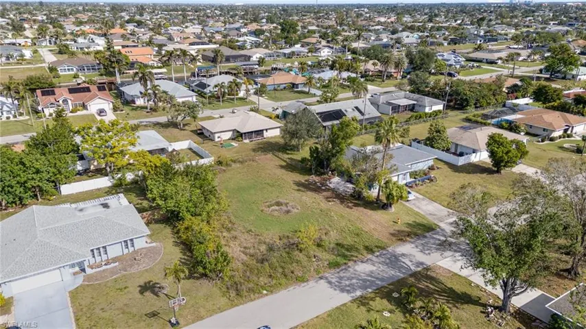 317 SE 32nd Ter - Ariel View