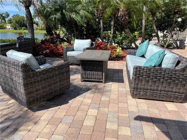 4685  Southern Breeze  DR, NAPLES, FL 34114