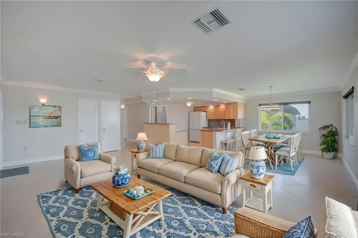 Diagonal Tile flooring, Crown Molding, very open concept!