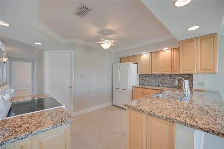 Granite Counter tops and Backsplash!